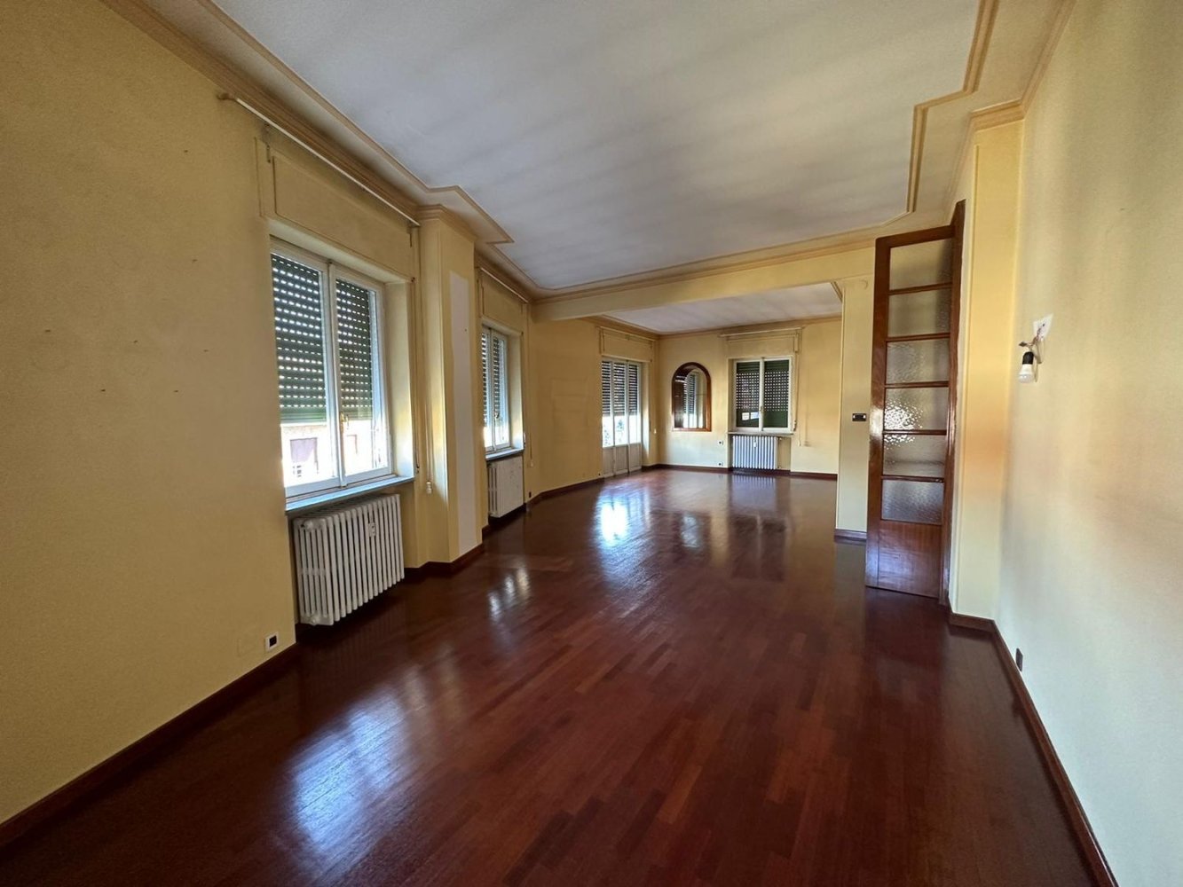 8 rooms Apartment in Novi Ligure, Italy No. 116240