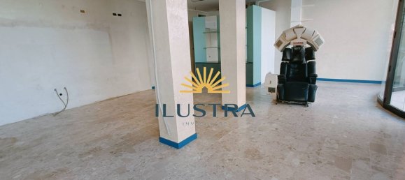 136m² Commercial property in San Benedetto del Tronto, Italy No. 355882 5