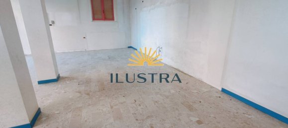 136m² Commercial property in San Benedetto del Tronto, Italy No. 355882 4
