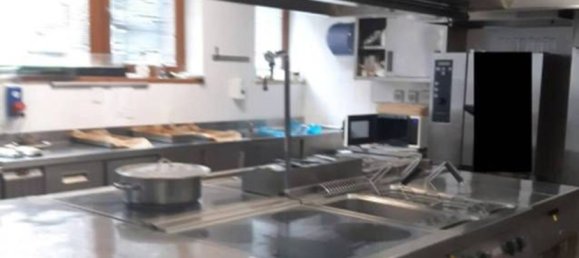 Коммерческая недвижимость 4051м² в Саннадзаро де Бургонди, Италия № 290337 9