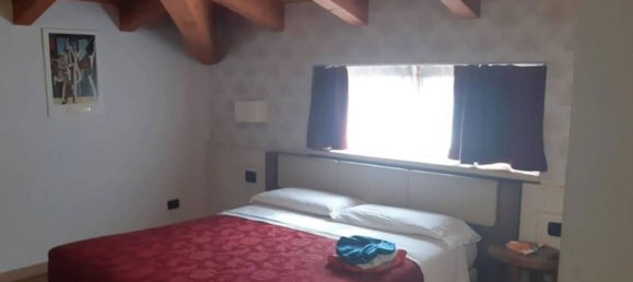 Коммерческая недвижимость 4051м² в Саннадзаро де Бургонди, Италия № 290337 14