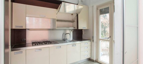 4غرفة شقة في Gallarate, Italy رقم 25747 7