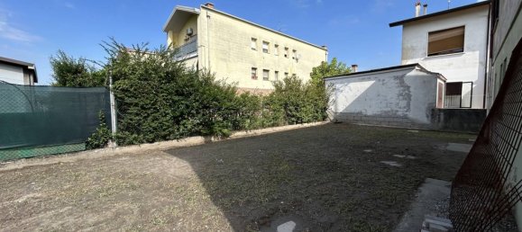 6 rooms House in Minerbe, Italy No. 314498 10