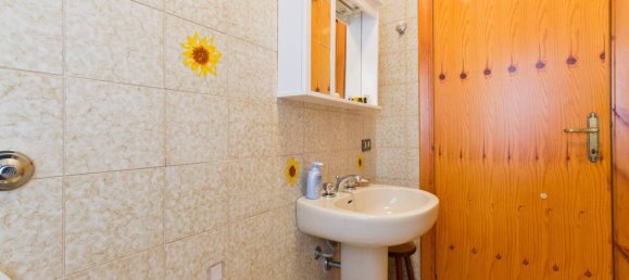 4 bedrooms Villa in Pianella, Italy No. 62194 35