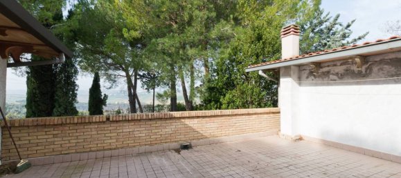4 bedrooms Villa in Pianella, Italy No. 62194 22