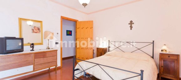 4 bedrooms Villa in Pianella, Italy No. 62194 30