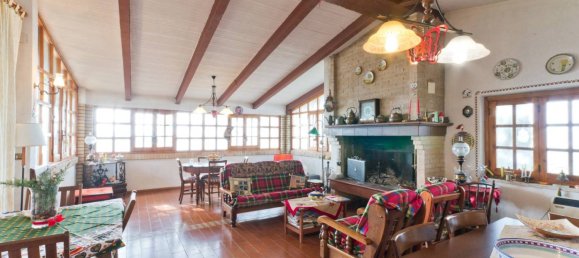 4 bedrooms Villa in Pianella, Italy No. 62194 19