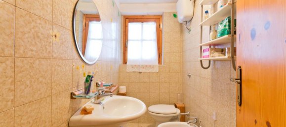 4 bedrooms Villa in Pianella, Italy No. 62194 21