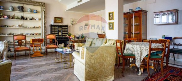 8 bedrooms Apartment in Catania, Italy No. 324570 2