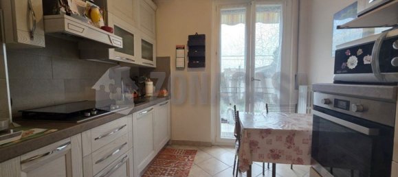 3-salle Appartement à Lonate Ceppino, Italy No. 334200 8