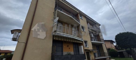 3-salle Appartement à Lonate Ceppino, Italy No. 334200 22