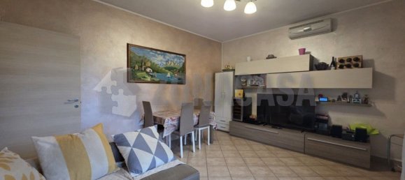 3-salle Appartement à Lonate Ceppino, Italy No. 334200 5