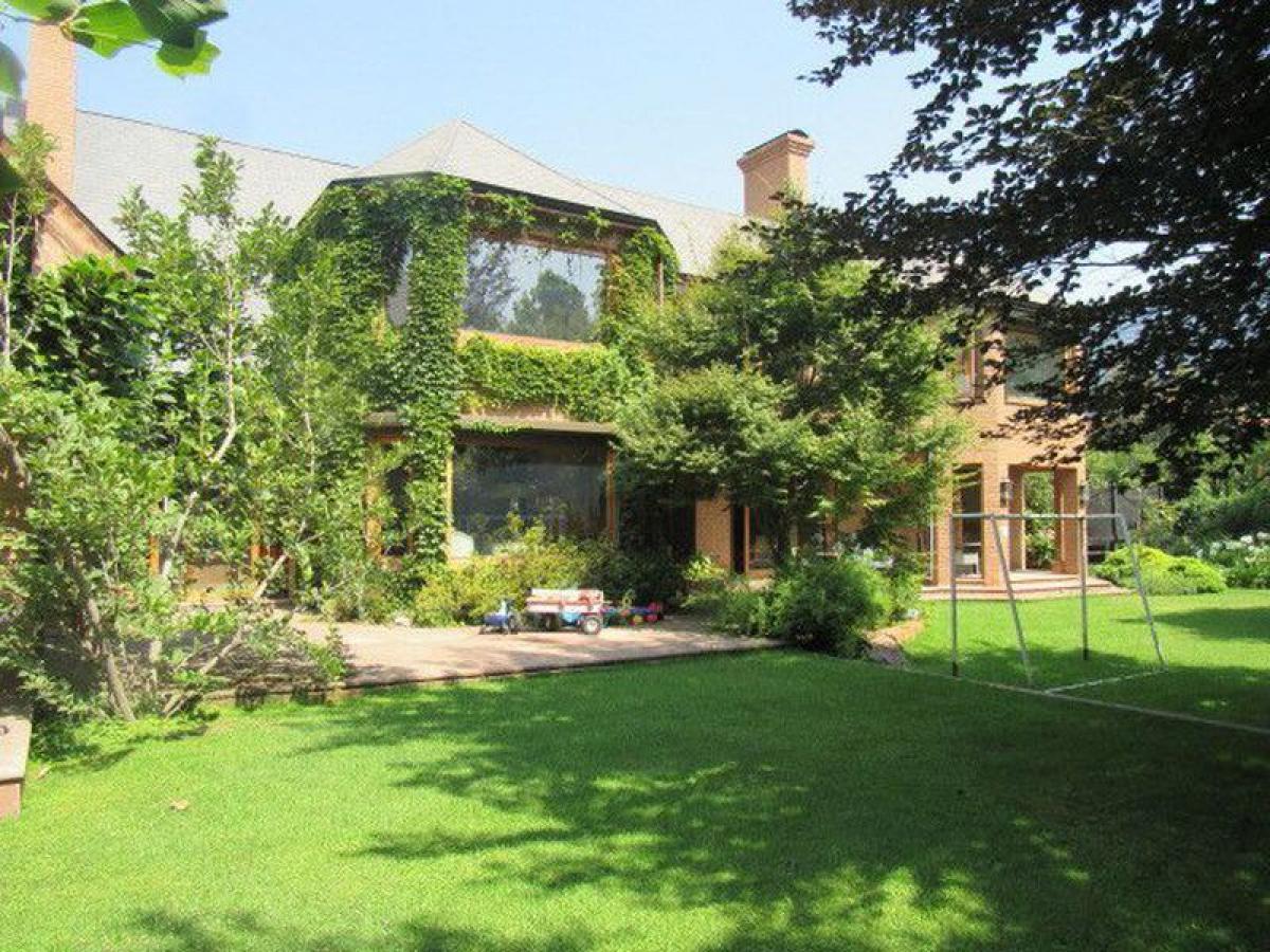 4 bedrooms House in Santiago, Chile No. 5022