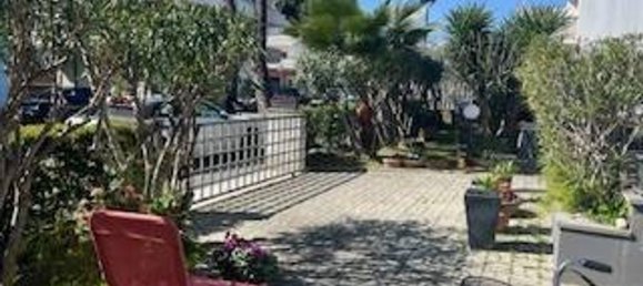 Villa de 3 dormitorios en Alba Adriatica, Italy No. 166963 8