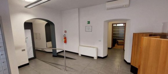 Escritório em Villa di Tirano, Italy 152 m² N.º 130238 13