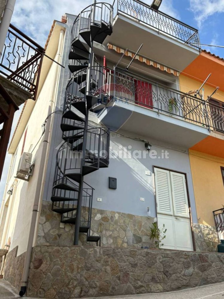 3 غرف نوم منزل في Caccamo, Italy رقم 64769