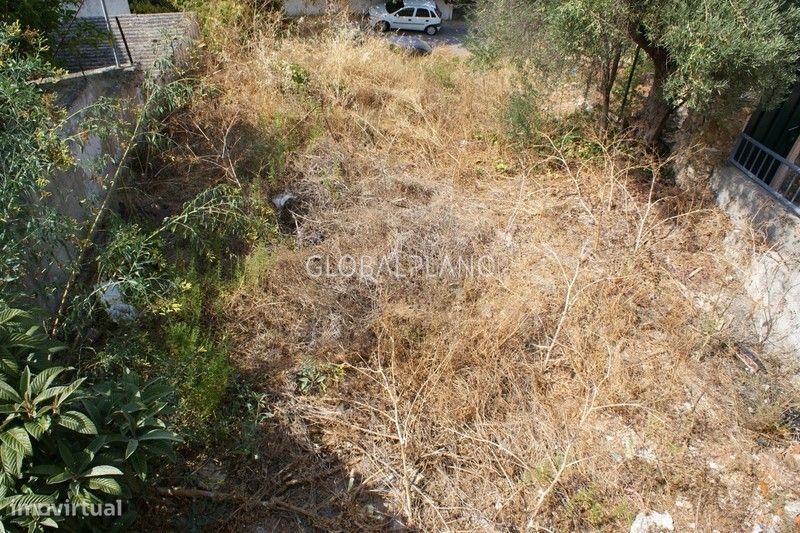 188m² Land in Portimao, Portugal No. 31259