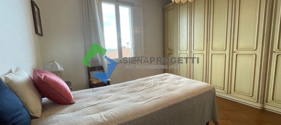 4 rooms Apartment in Siena, Italy No. 45100 31