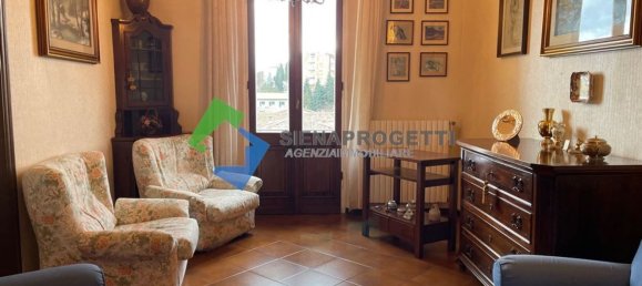 4 rooms Apartment in Siena, Italy No. 45100 4