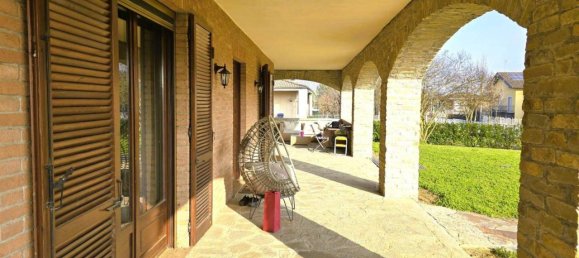 Вилла с 10 комнатами в Солеро, Италия № 152645 5