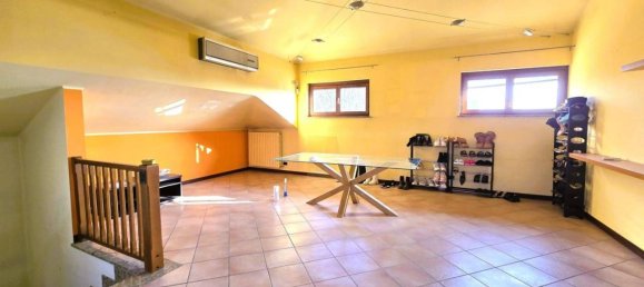 Вилла с 10 комнатами в Солеро, Италия № 152645 15