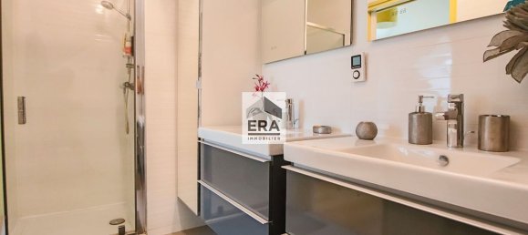 3 chambres Duplex à Paris, France No. 169800 9