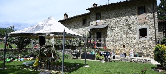2 غرف نوم منزل في Castel San Niccolò, Italy رقم 267087 5