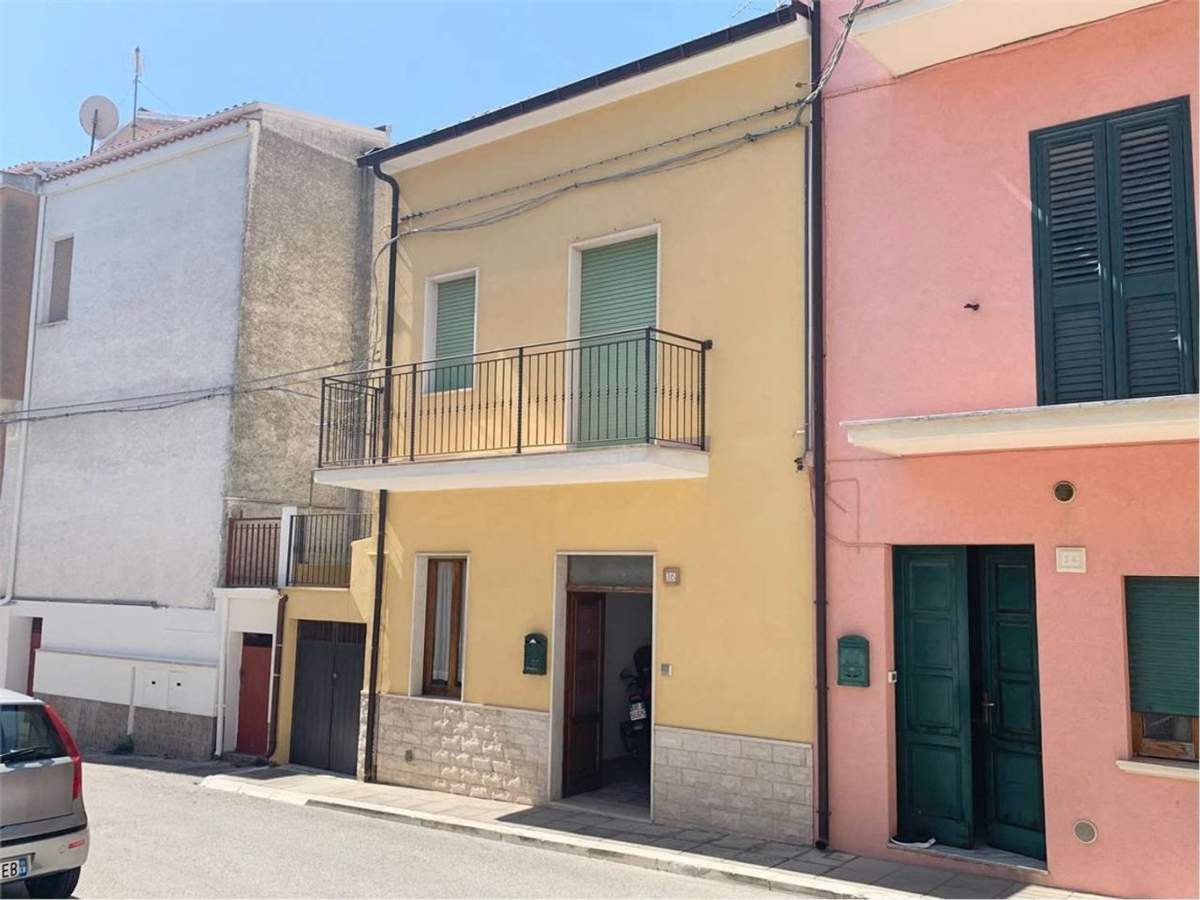 4 bedrooms Apartment in Guglionesi, Italy No. 327640