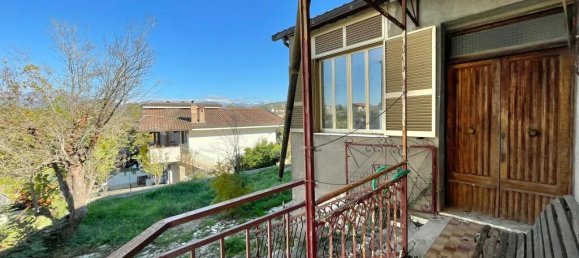 5 bedrooms House in Fontana Liri, Italy No. 55798 3