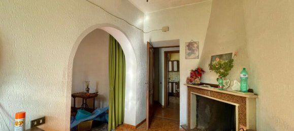 5 bedrooms House in Fontana Liri, Italy No. 55798 2