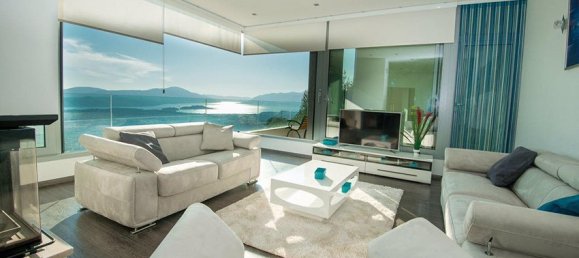 3 bedrooms Commercial property in Kotor, Montenegro No. 44 12