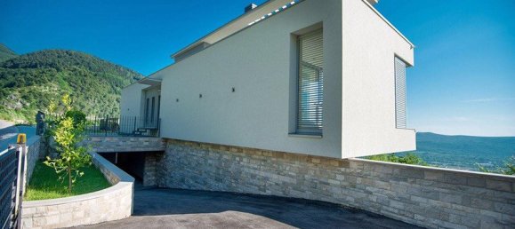 3 bedrooms Commercial property in Kotor, Montenegro No. 44 4