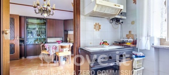 Квартира с 6 спальнями в Момо, Италия № 354446 19