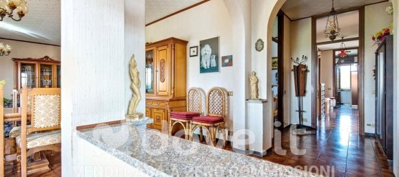 Квартира с 6 спальнями в Момо, Италия № 354446 17