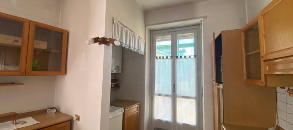 3 bedrooms Apartment in Turin, Italy No. 363168 8