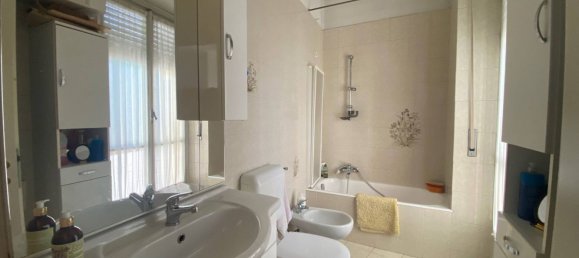 3 bedrooms Apartment in Turin, Italy No. 363168 11