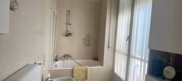 3 bedrooms Apartment in Turin, Italy No. 363168 12