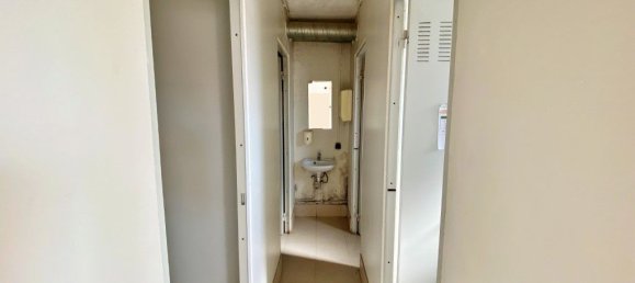 Gewerbliche Immobilie in Matosinhos, Portugal 220m², Nr. 200951 14