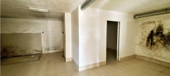 Gewerbliche Immobilie in Matosinhos, Portugal 220m², Nr. 200951 11