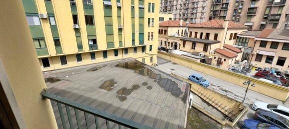Apartamento de 1 dormitorio en Padua, Italy No. 291629 4
