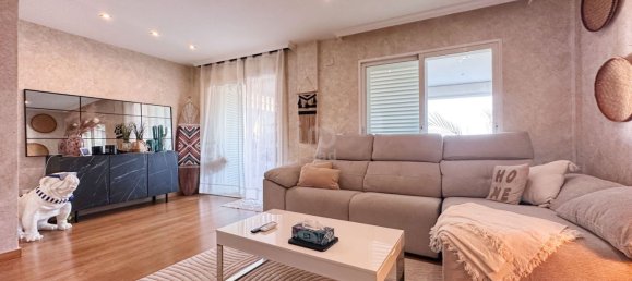 3 bedrooms House in La Nucia, Spain No. 153519 11