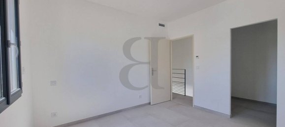 4 bedrooms Villa in Aubignan, France No. 361700 11