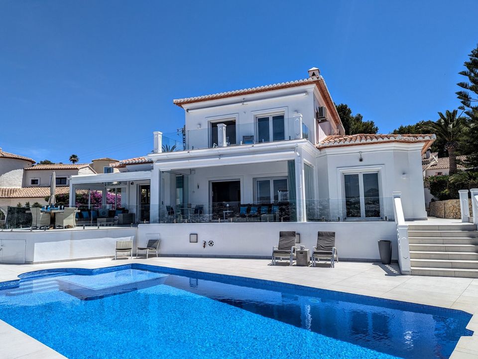 4 bedrooms Villa in Moraira, Spain No. 282770