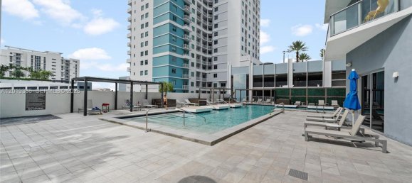 2 dormitorios propiedad comercial en venta en Miami, Miami-Dade, Florida, USA № 614932 18