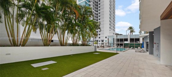 2 dormitorios propiedad comercial en venta en Miami, Miami-Dade, Florida, USA № 614932 17