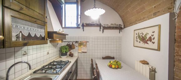 5 rooms Apartment in Siena, Italy No. 83526 6
