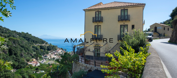 9 bedrooms Villa in Maiori, Italy No. 126790 26