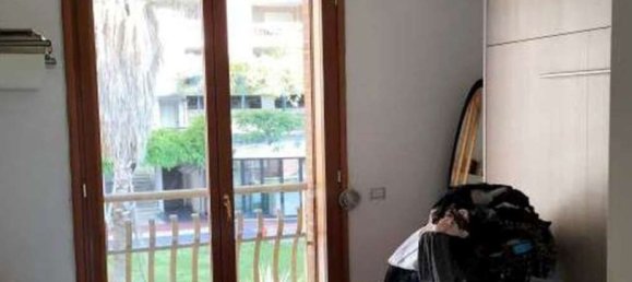 4 bedrooms Apartment in Rome, Italy No. 373853 15