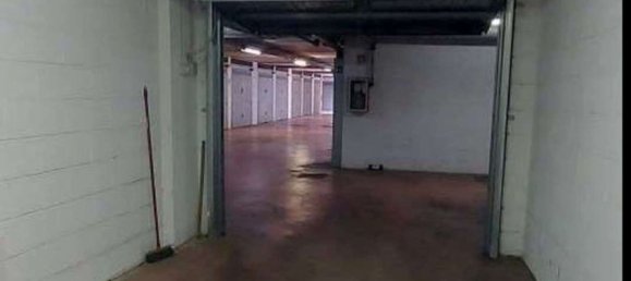 4 bedrooms Apartment in Rome, Italy No. 373853 24