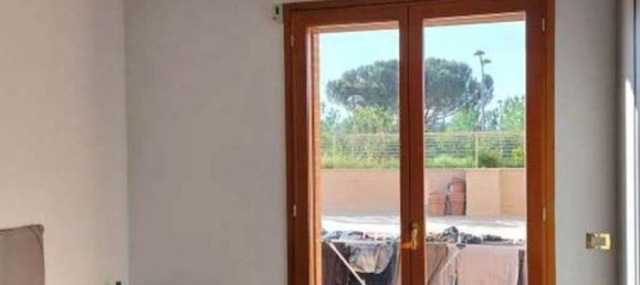 4 bedrooms Apartment in Rome, Italy No. 373853 13